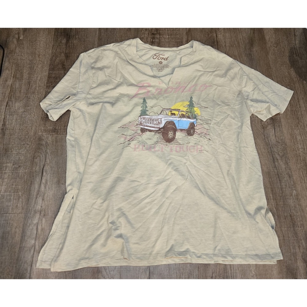 Women's Bronco Tshirt‎